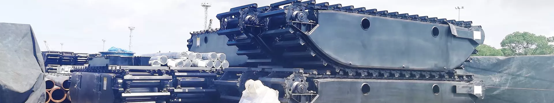 Amphibious Excavator For Sale - Leader Dredger